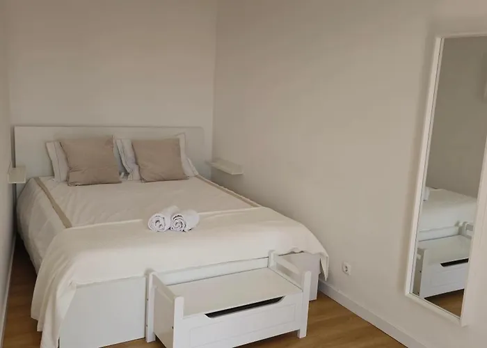 Apolonia River View Апартаменты