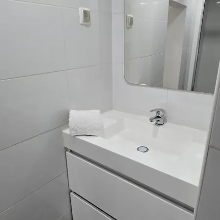 Apolonia River View Apartamento