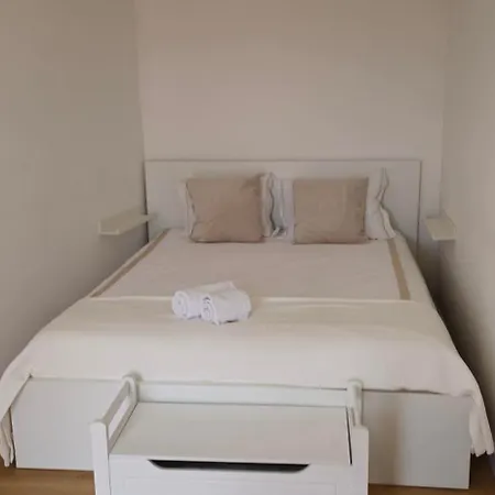 Апартаменти Apolonia River View *